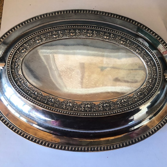 Derby Supply WM Mounts vintage silverplate 2 piece covered vegetable dish - Picture 1 of 9